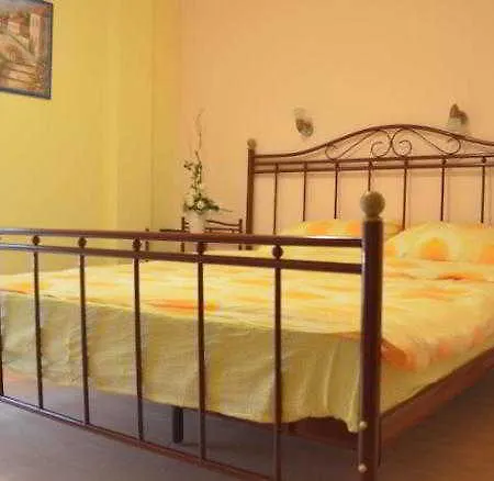 Queen ベッド・アンド・ブレックファスト ベオグラード